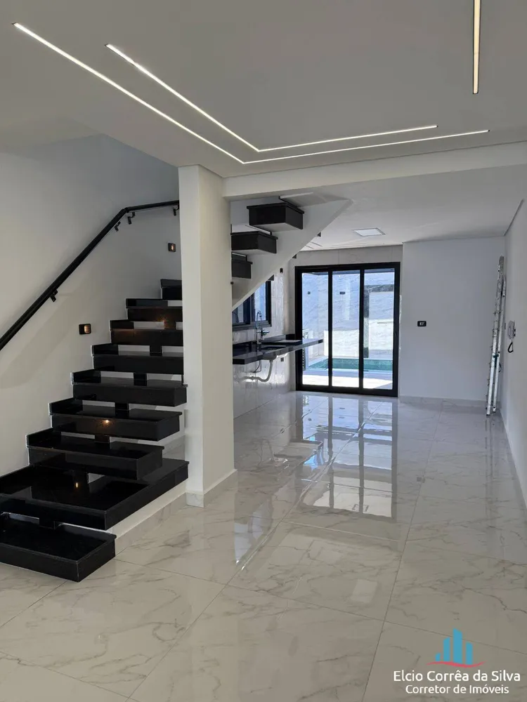 Casa, 4 quartos, 204 m² - Foto 1