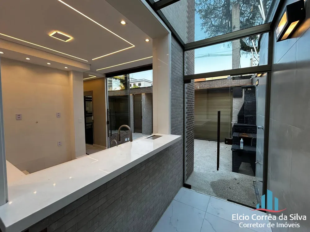 Casa, 5 quartos, 240 m² - Foto 1