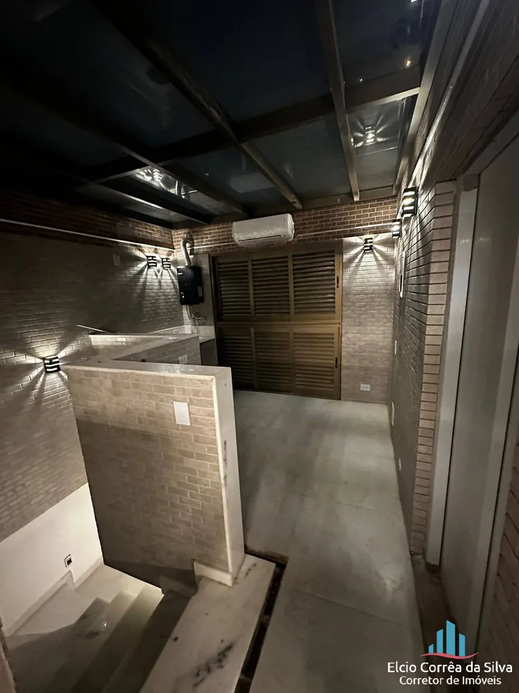 Casa, 5 quartos, 240 m² - Foto 17