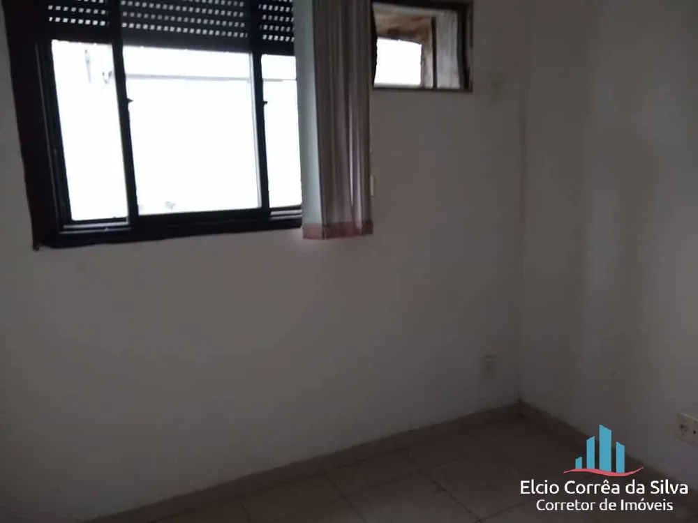 Casa, 3 quartos, 240 m² - Foto 2