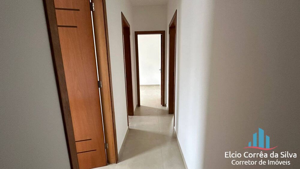 Casa à venda com 3 quartos, 140m² - Foto 2