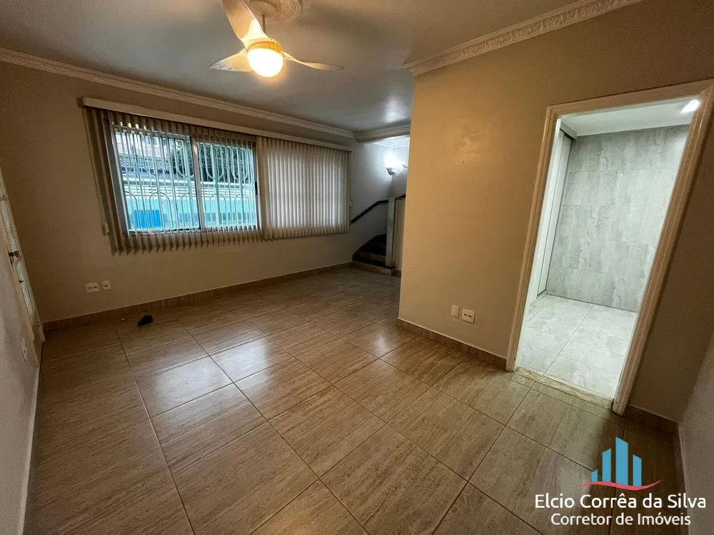 Casa, 3 quartos, 236 m² - Foto 3