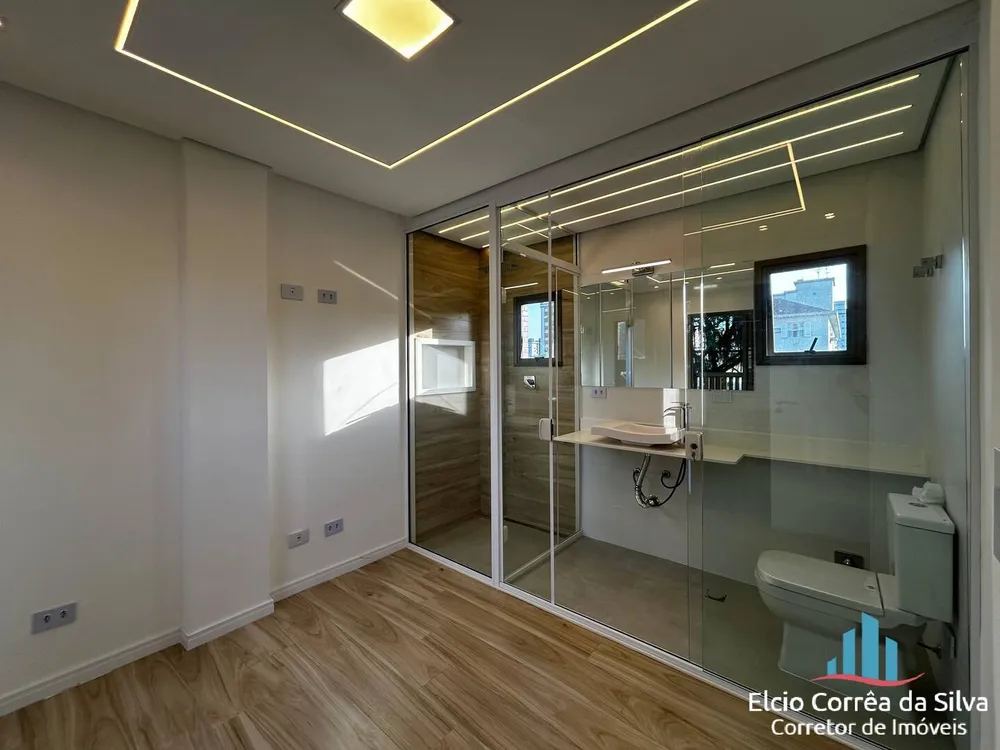 Casa, 5 quartos, 240 m² - Foto 2