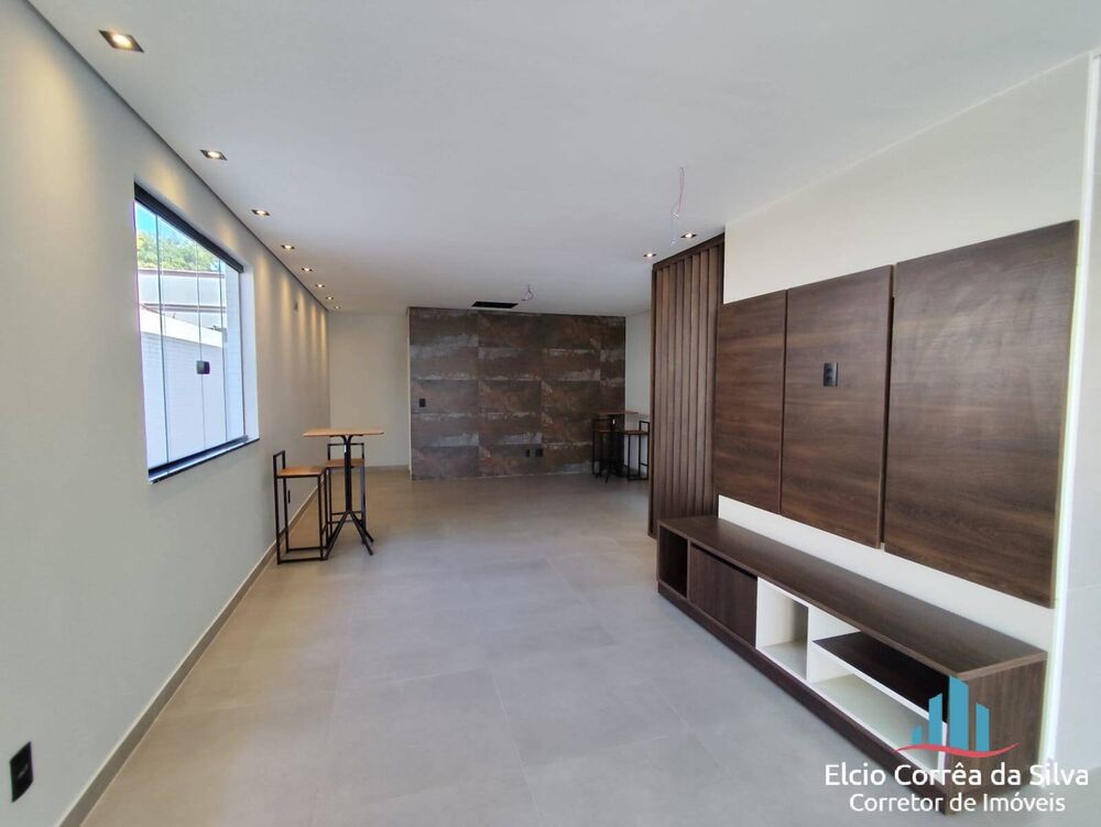 Casa, 4 quartos, 290 m² - Foto 1