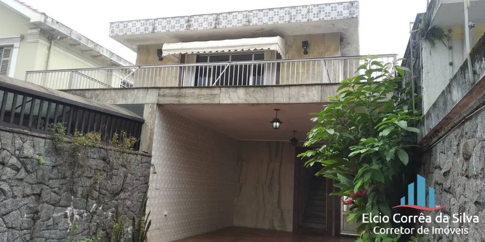 Casa, 4 quartos, 230 m² - Foto 1