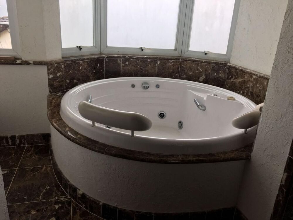 Casa à venda com 4 quartos, 600m² - Foto 13