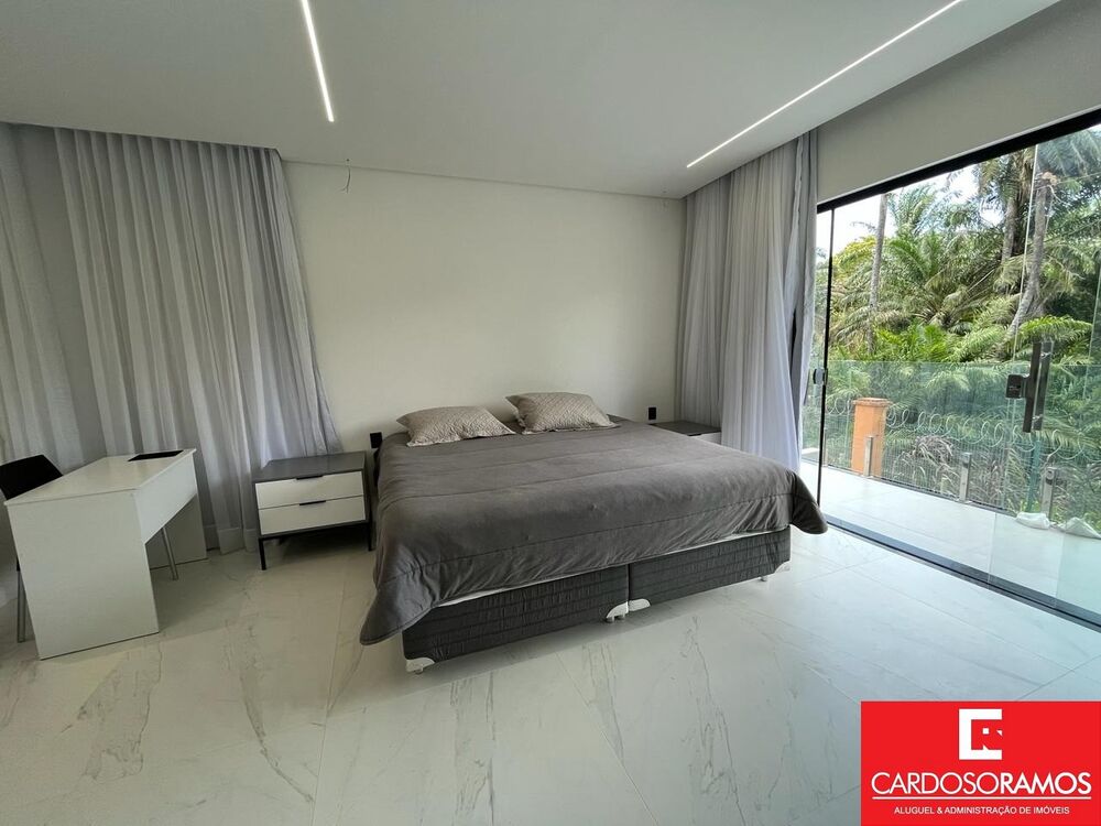 Casa à venda com 4 quartos, 259m² - Foto 3