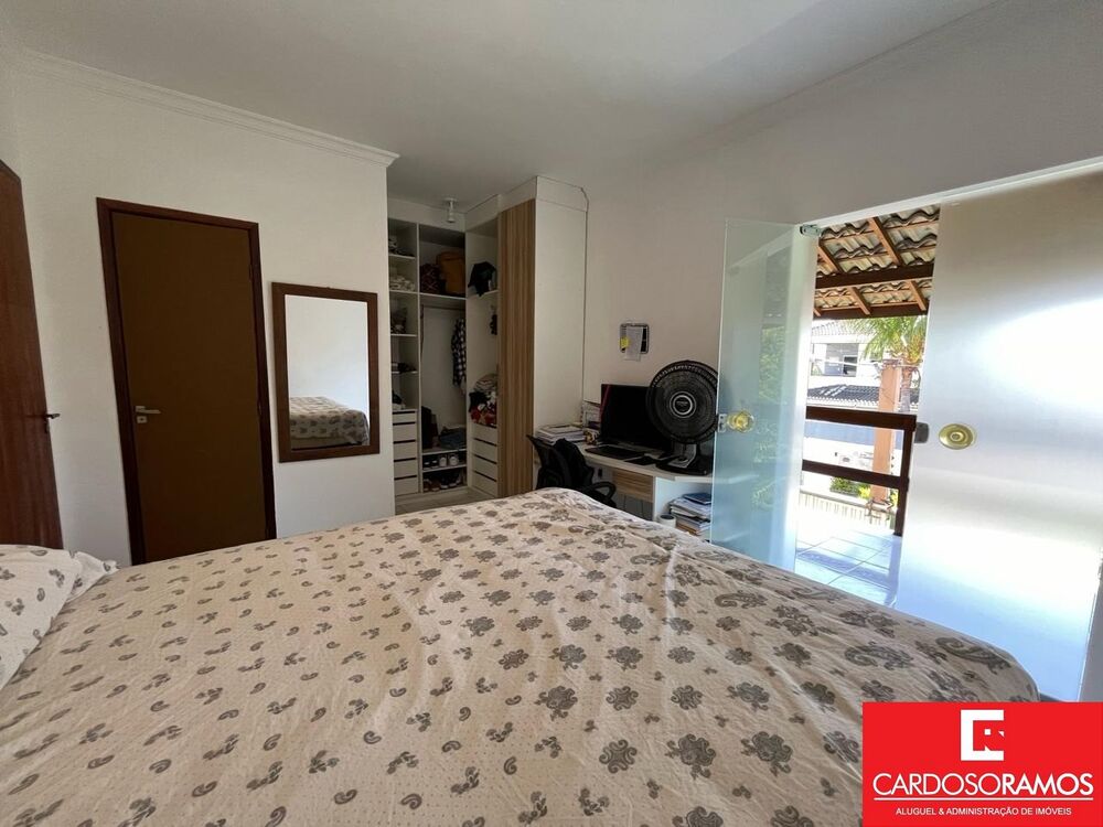 Casa à venda com 2 quartos, 138m² - Foto 9