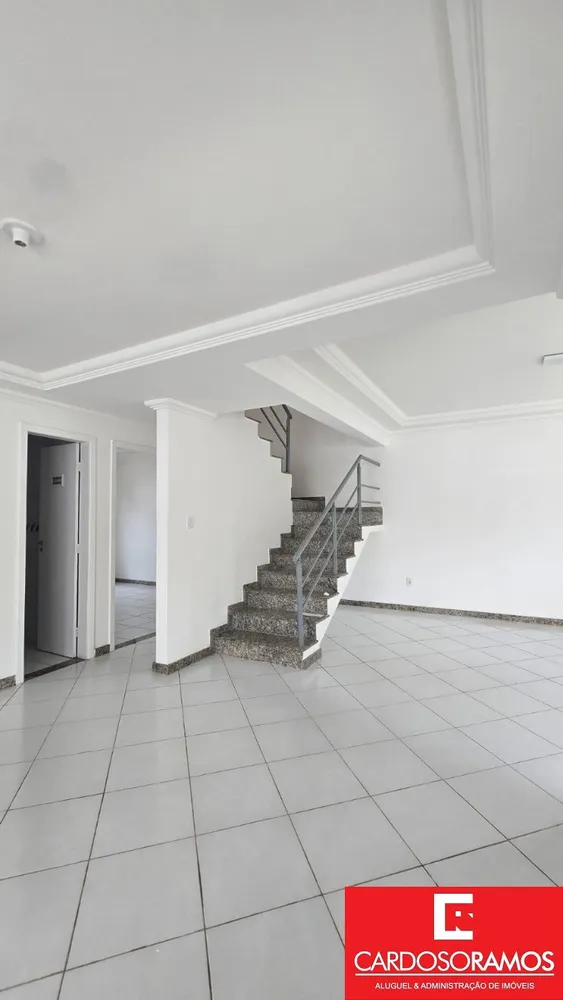 Casa, 4 quartos, 300 m² - Foto 1