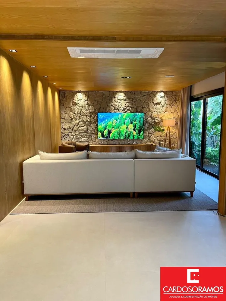 Casa, 4 quartos, 590 m² - Foto 1