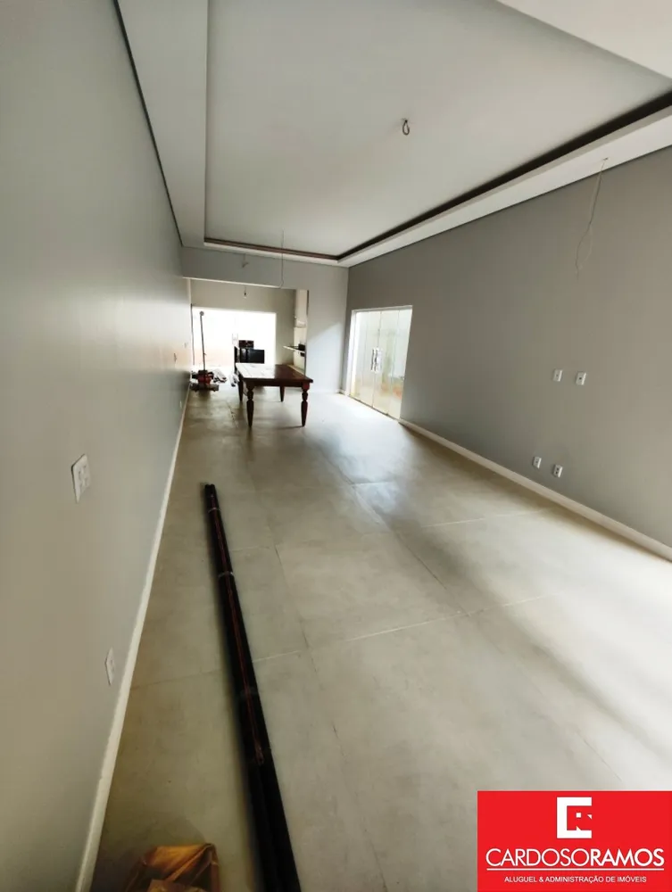 Casa, 3 quartos, 189 m² - Foto 2