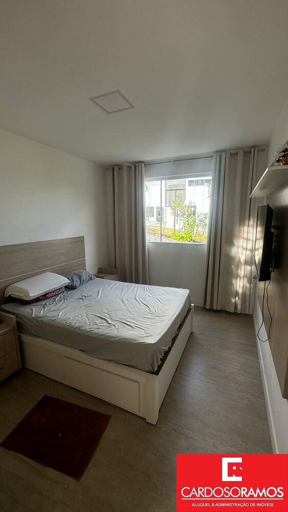 Casa à venda com 4 quartos, 515m² - Foto 2
