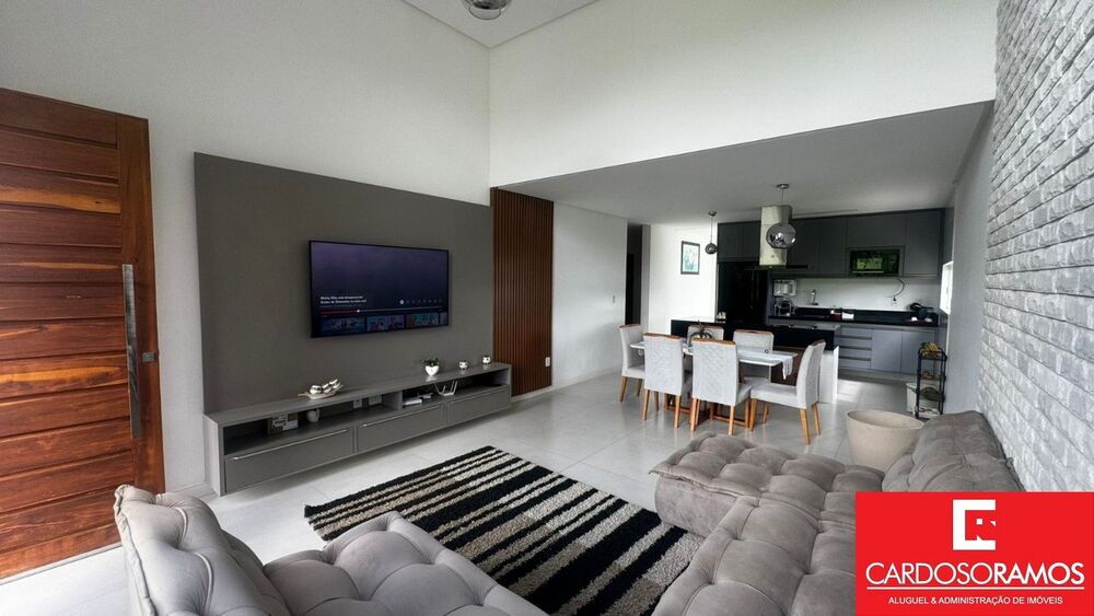 Casa à venda com 4 quartos, 515m² - Foto 1