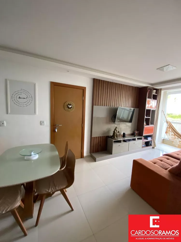 Apartamento à venda com 2 quartos, 68m² - Foto 1