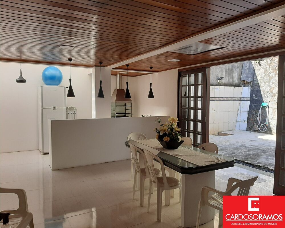 Casa, 4 quartos, 322 m² - Foto 1
