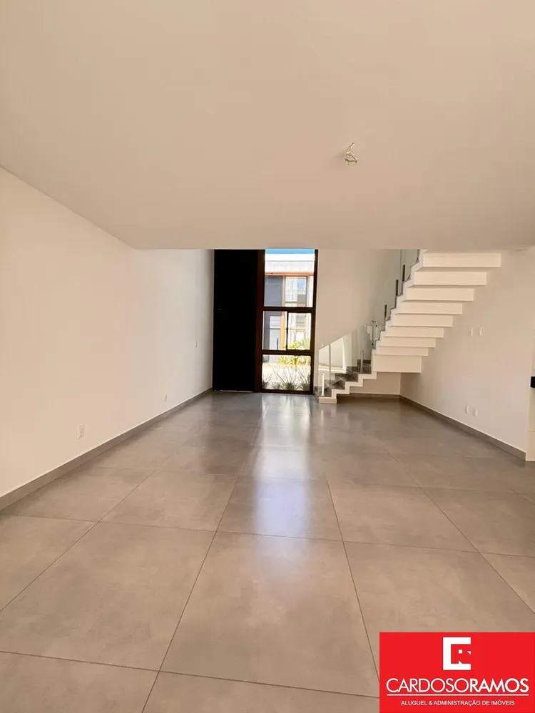 Casa, 4 quartos, 240 m² - Foto 3