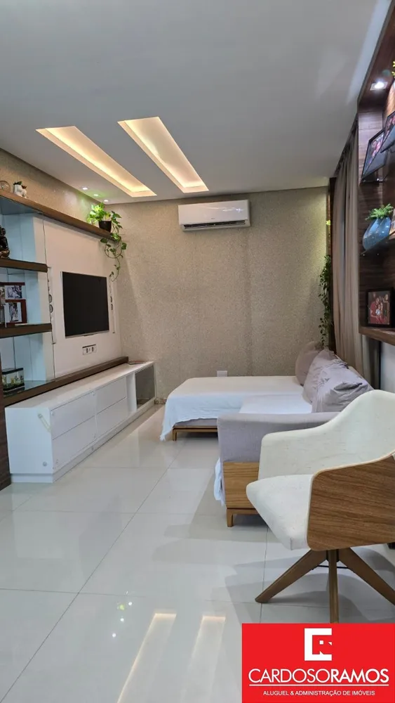 Casa, 4 quartos, 243 m² - Foto 1