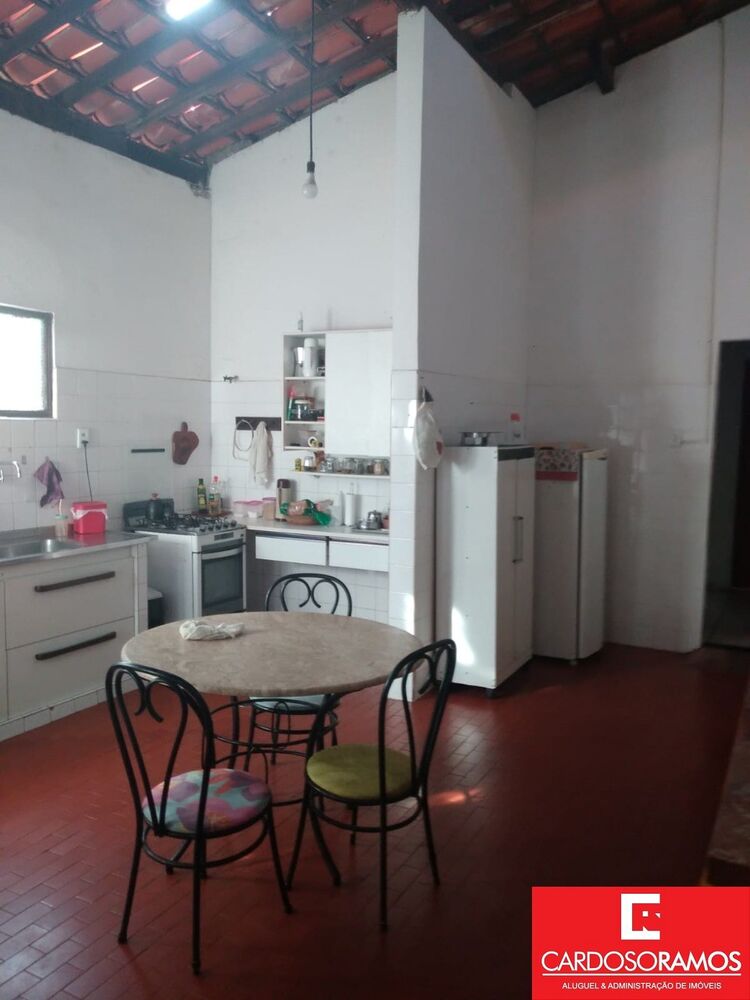 Casa à venda com 4 quartos, 1500m² - Foto 6