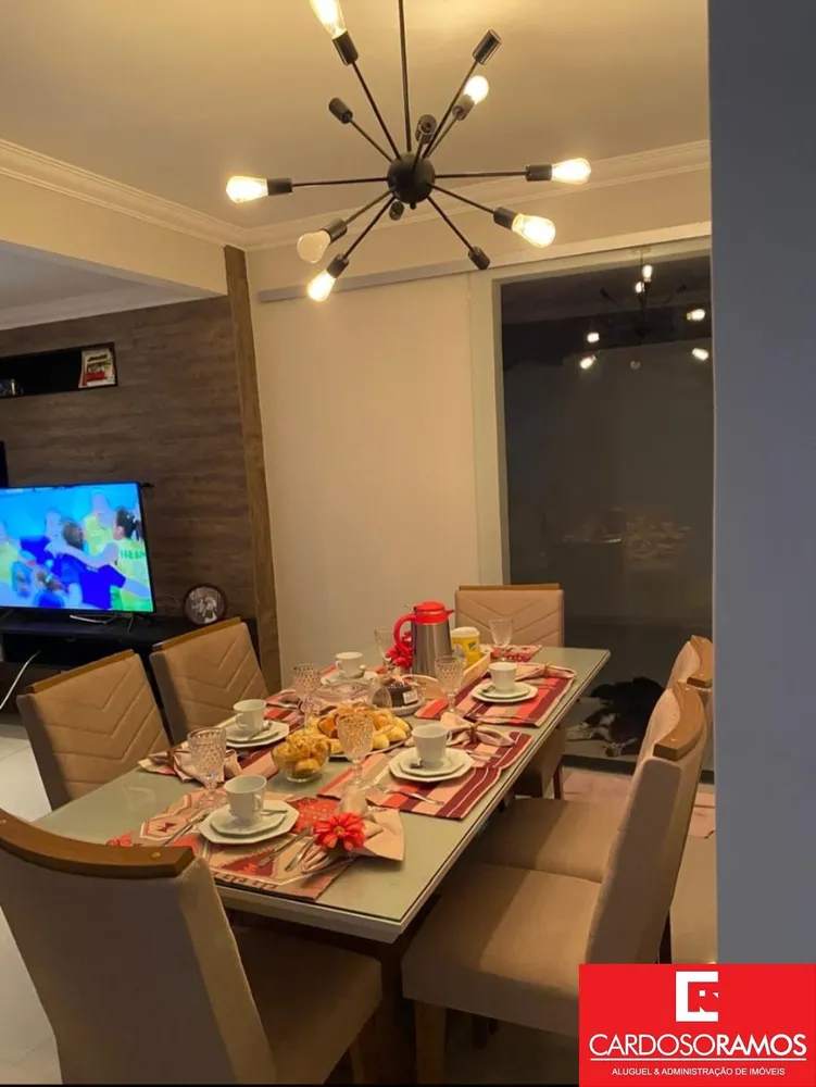 Casa, 3 quartos, 175 m² - Foto 1