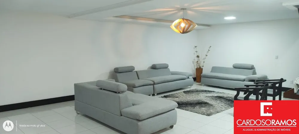 Casa, 4 quartos, 230 m² - Foto 1