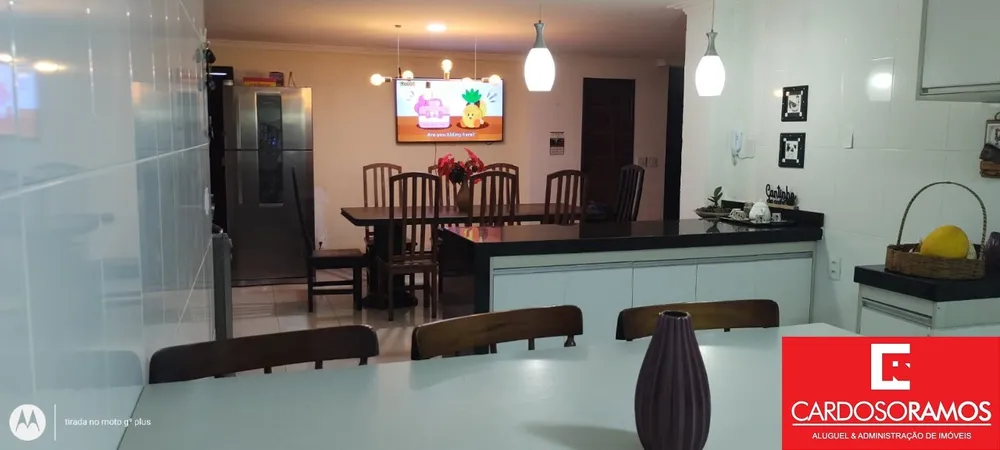 Casa, 4 quartos, 230 m² - Foto 2