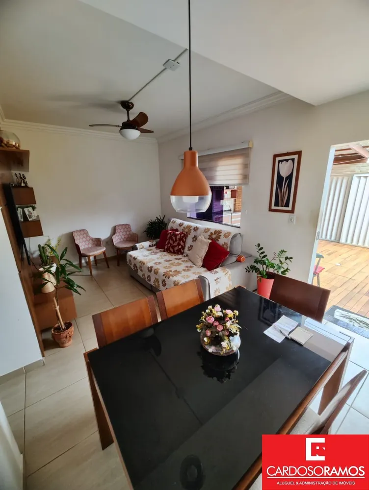 Casa, 3 quartos, 92 m² - Foto 1