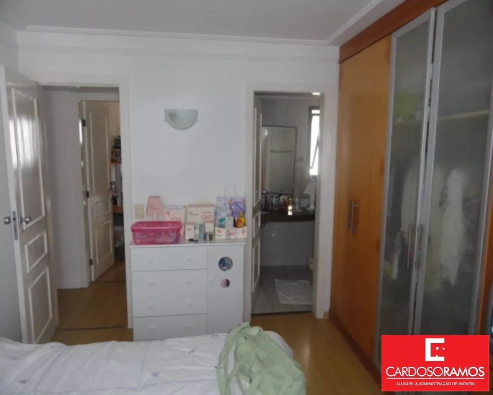 Apartamento à venda com 4 quartos, 240m² - Foto 18