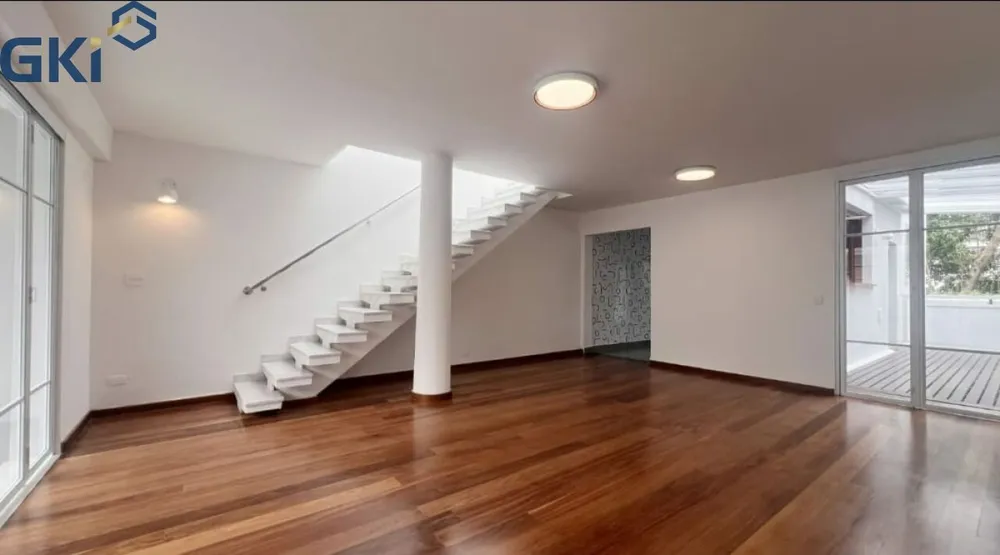 Casa, 3 quartos, 240 m² - Foto 1