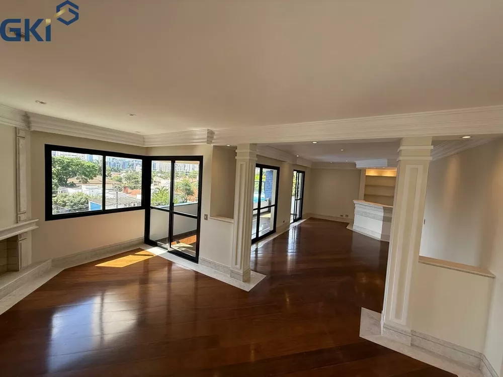 Apartamento, 3 quartos, 216 m² - Foto 1
