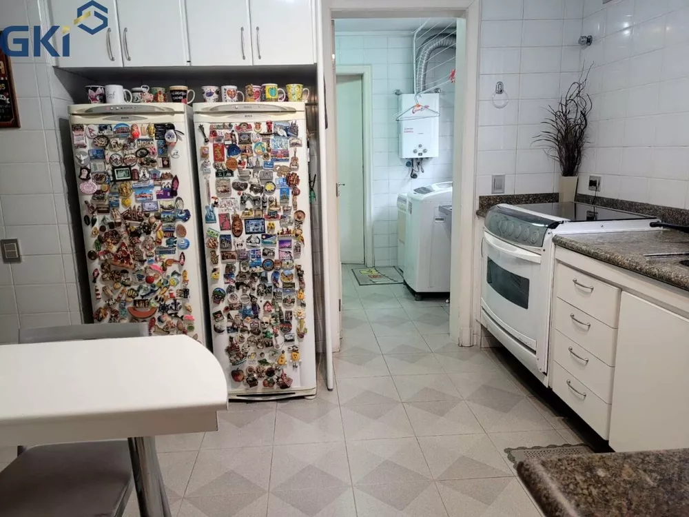 Apartamento, 3 quartos, 220 m² - Foto 2