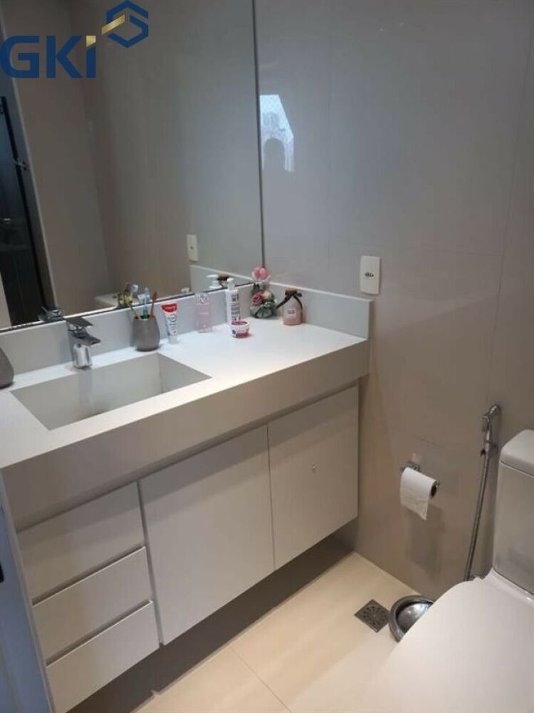 Apartamento para alugar com 3 quartos, 98m² - Foto 2