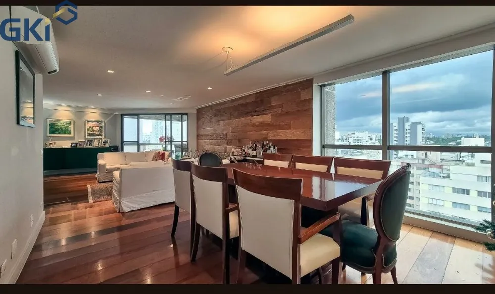 Apartamento, 3 quartos, 194 m² - Foto 1