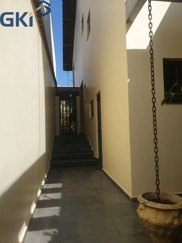 Casa, 3 quartos, 242 m² - Foto 6