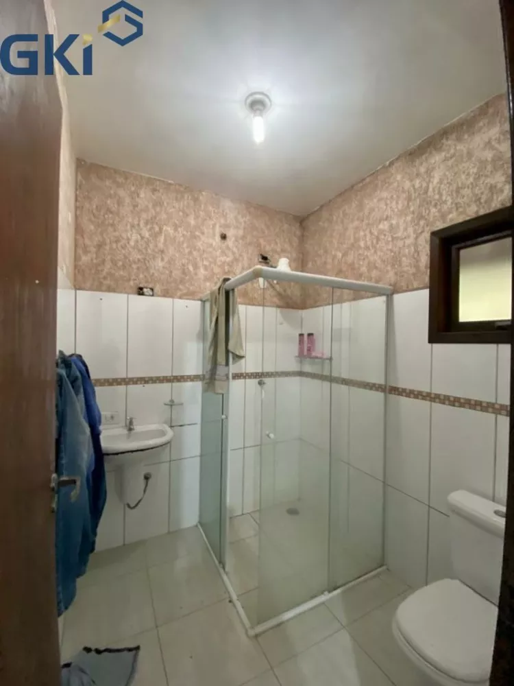 Casa de Condomínio à venda e aluguel com 5 quartos, 300m² - Foto 8