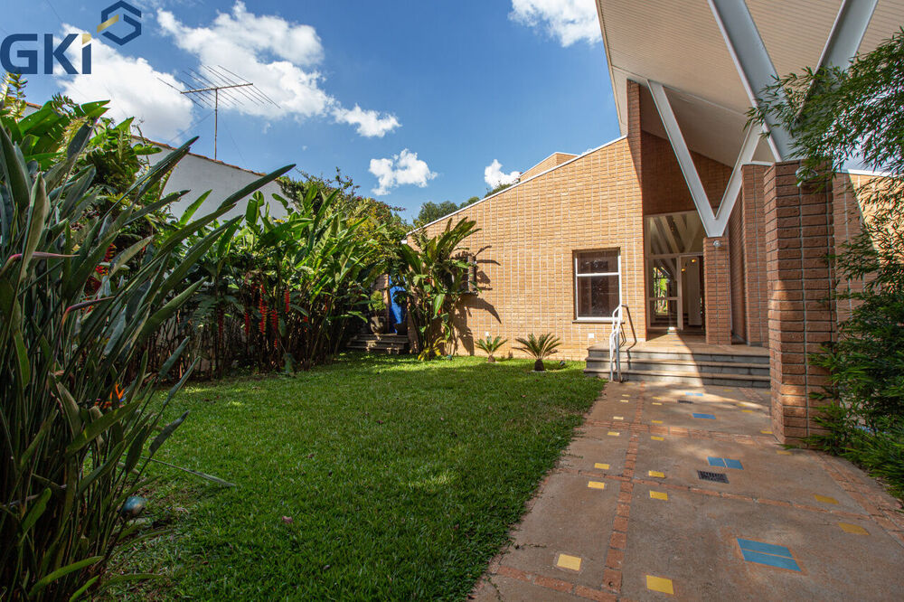 Casa, 3 quartos, 561 m² - Foto 1