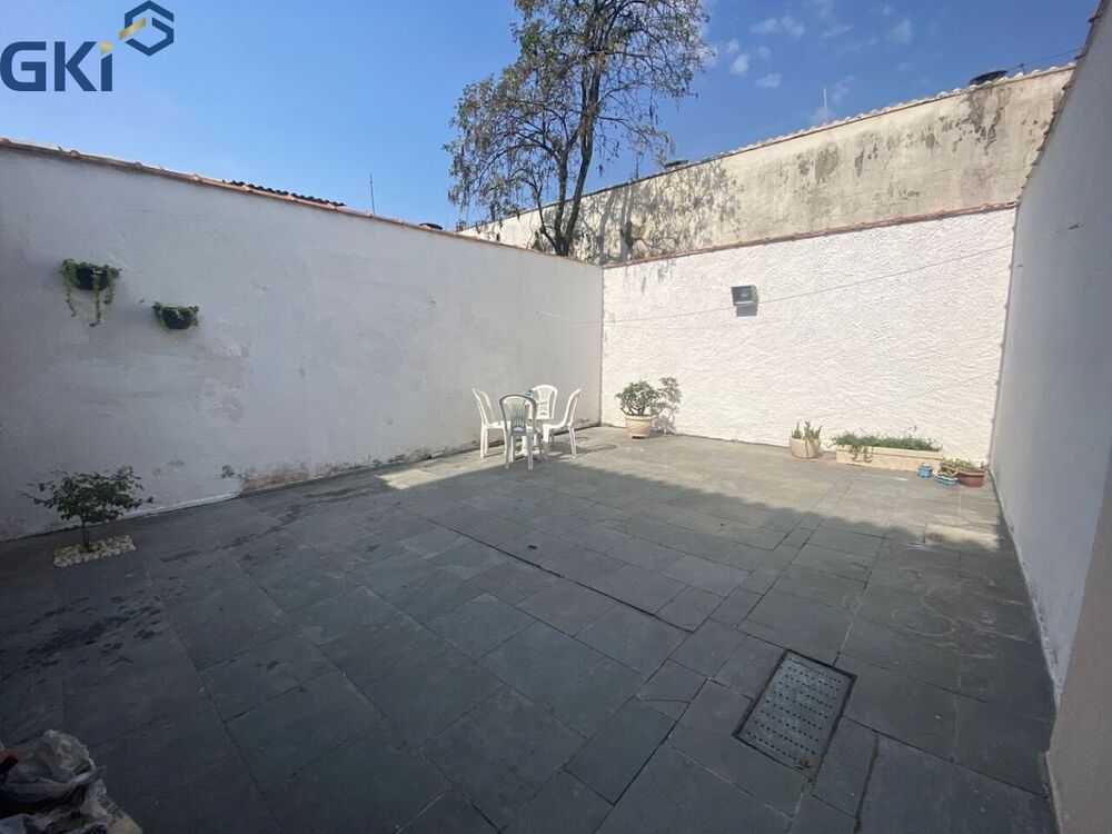 Casa à venda com 2 quartos, 155m² - Foto 11