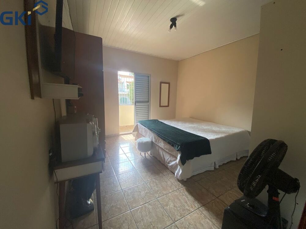 Casa à venda com 2 quartos, 155m² - Foto 7