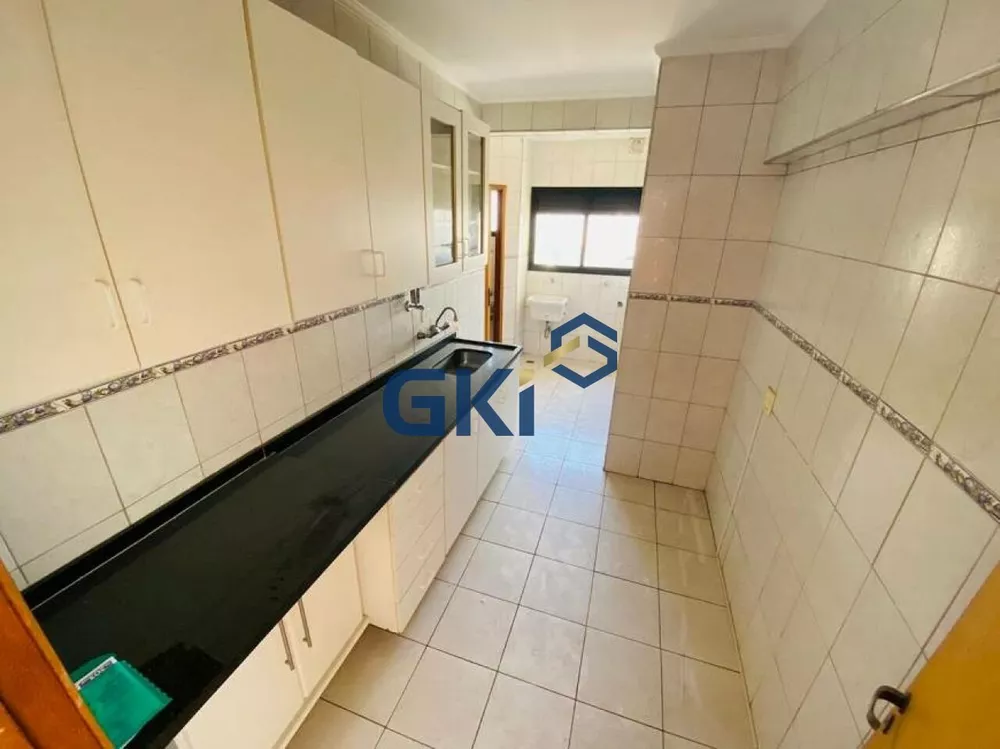 Apartamento à venda com 3 quartos, 74m² - Foto 1