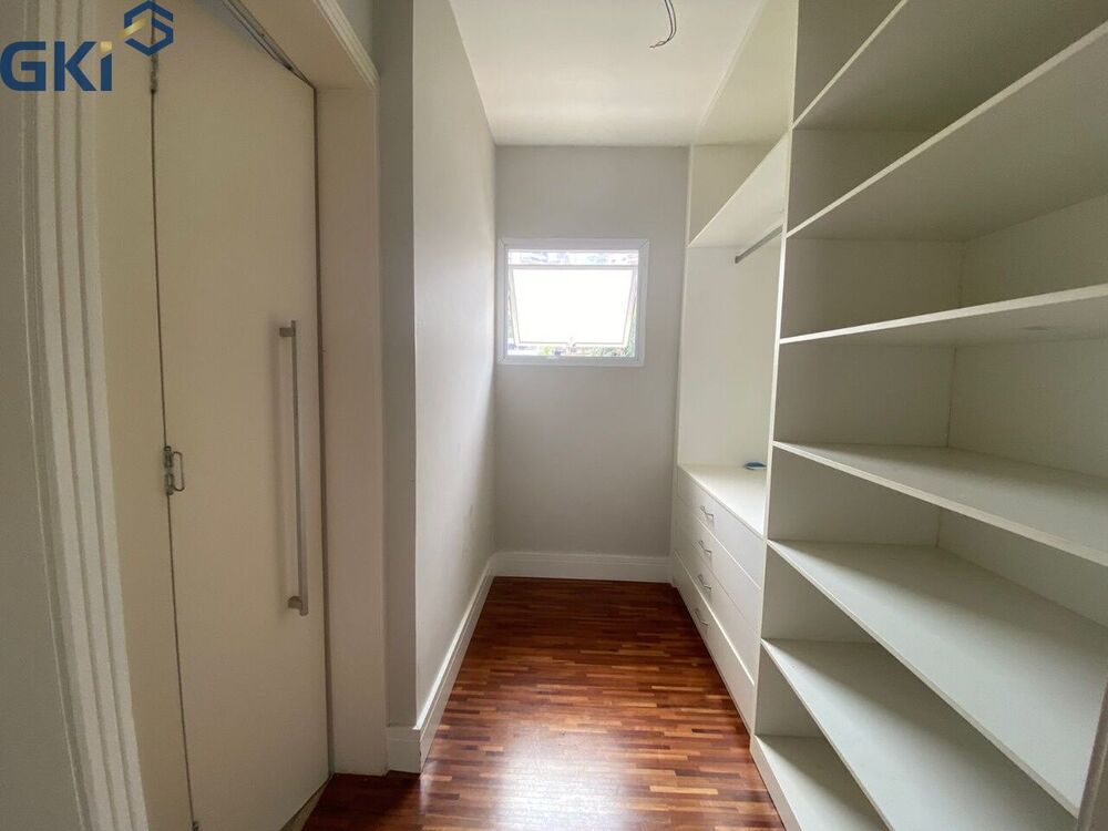 Casa de Condomínio à venda com 4 quartos, 420m² - Foto 5