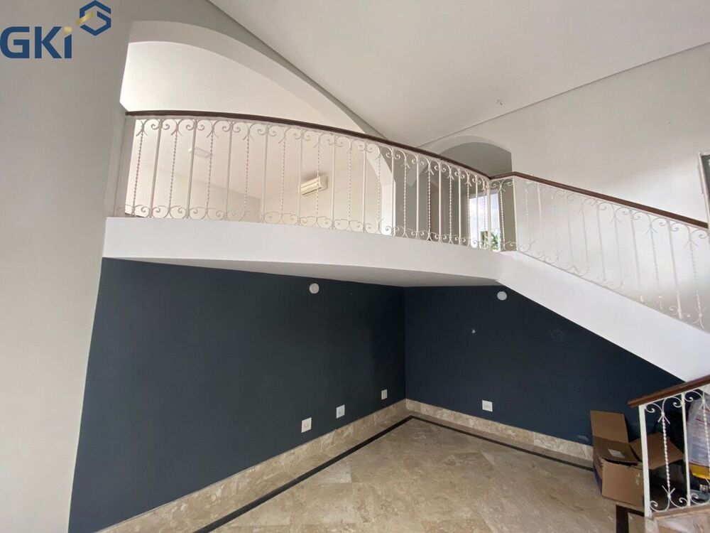 Casa de Condomínio à venda com 4 quartos, 420m² - Foto 1