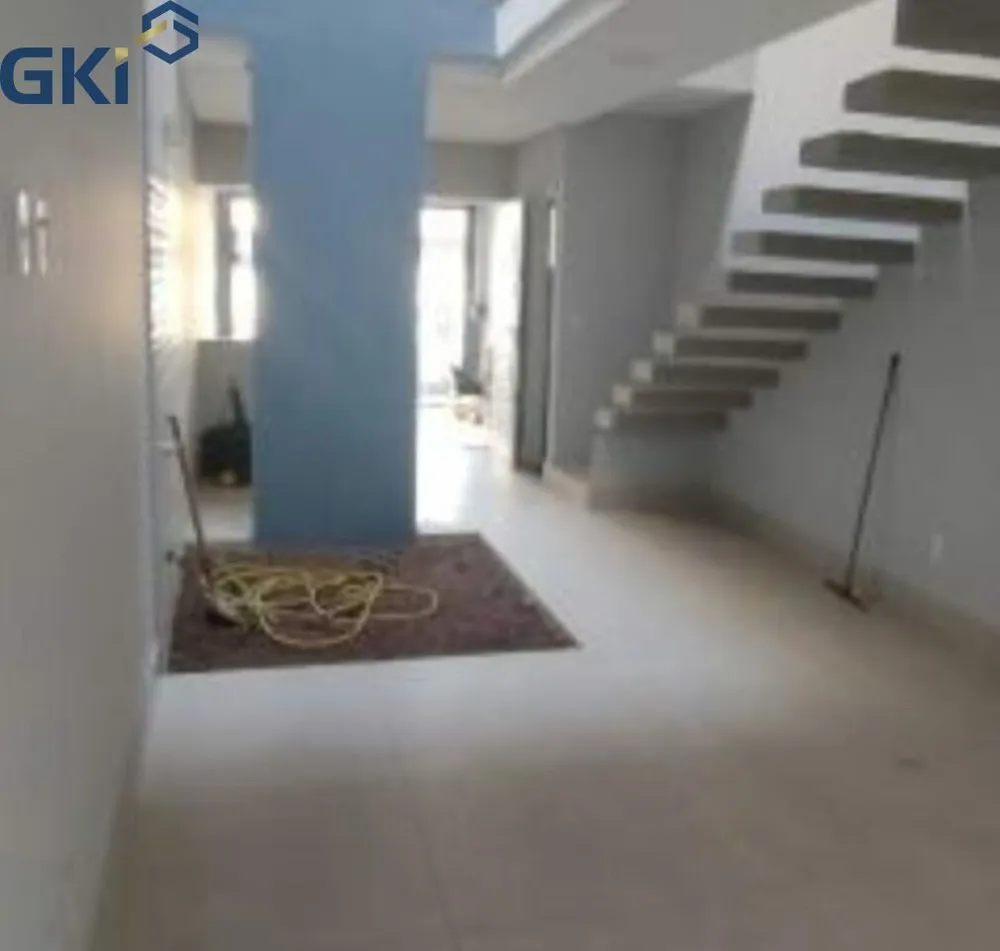 Casa, 3 quartos, 80 m² - Foto 1
