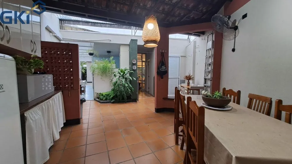 Casa, 3 quartos, 230 m² - Foto 2