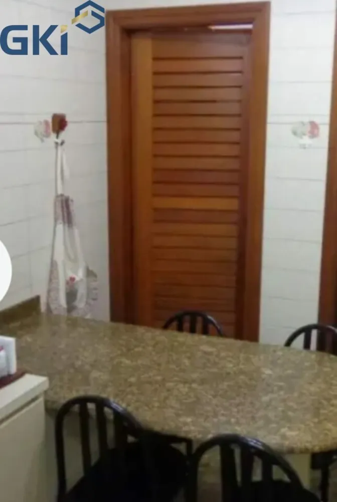 Casa, 3 quartos, 219 m² - Foto 8