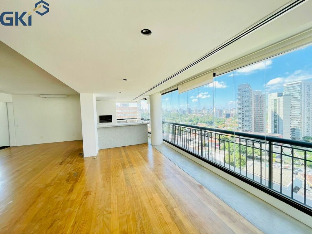 Apartamento à venda com 3 quartos, 215m² - Foto 1
