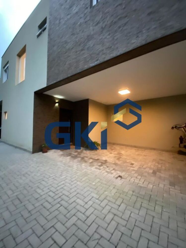 Casa de Condomínio à venda e aluguel com 4 quartos, 251m² - Foto 2