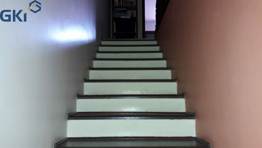 Casa à venda com 3 quartos, 230m² - Foto 2