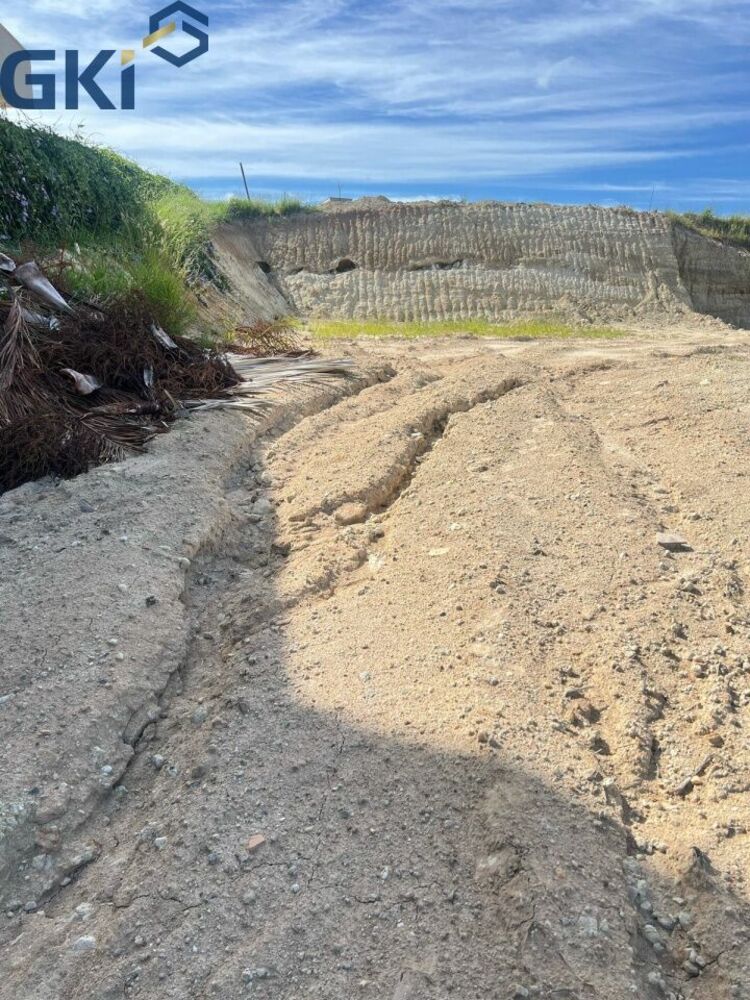 Terreno à venda, 1049 - Foto 1