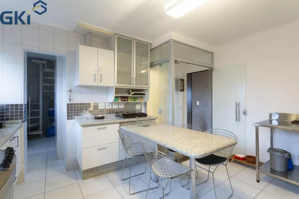 Apartamento, 3 quartos, 234 m² - Foto 2
