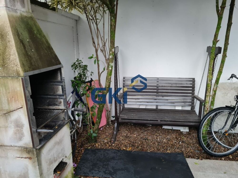 Casa de Condomínio à venda com 3 quartos, 150m² - Foto 2