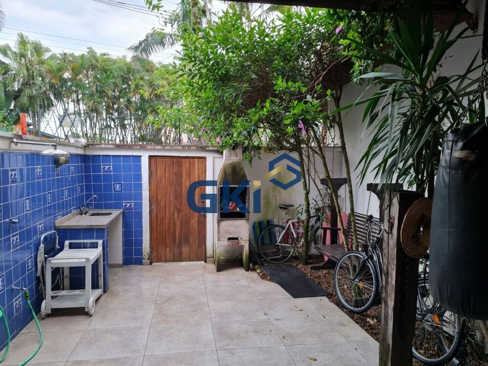 Casa de Condomínio à venda com 3 quartos, 150m² - Foto 3